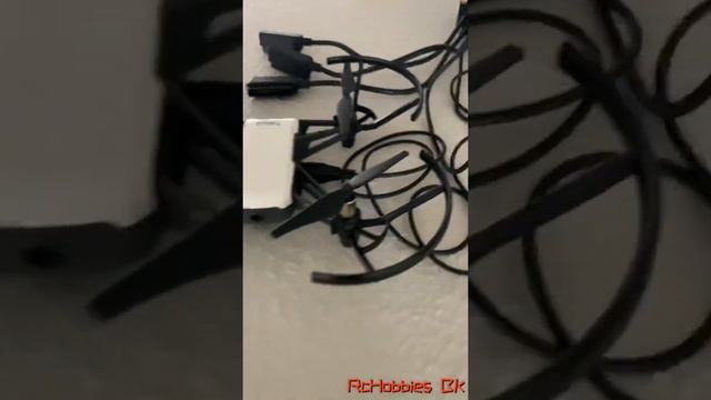 DJi Tello not powering on смотреть онлайн