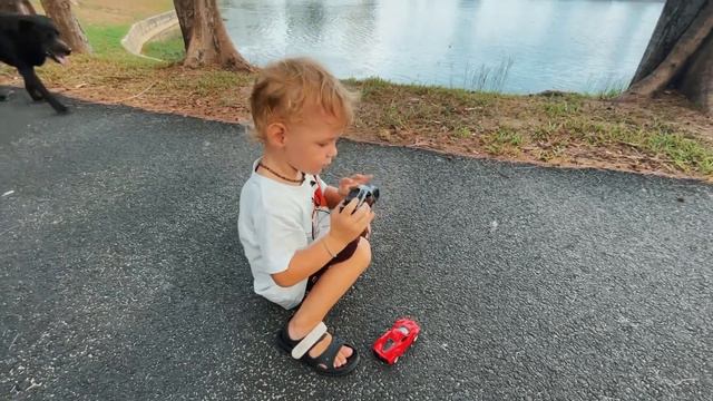 Изучаем разные машины/Learning the car types смотреть онлайн