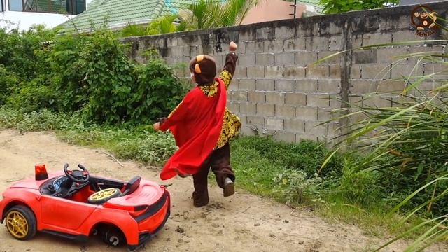 Дети и Машина. Красная полицейская машина потеряла колесо. Манкиту смотреть онлайн