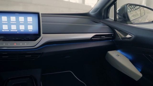 Hit the Road with the Spacious and Comfortable 2023 Volkswagen ID.4 for National Family Day. смотреть онлайн