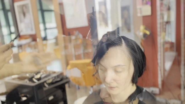 SHORT BOB HAIRCUT (hair tutorial) #haircut #hairstyle #italy #lombardia #shorts смотреть онлайн