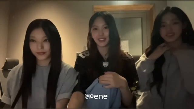 NewJeans reacts to IShowSpeed смотреть онлайн