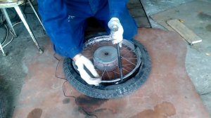 Самостоятельная бортировка колеса мотоцикла