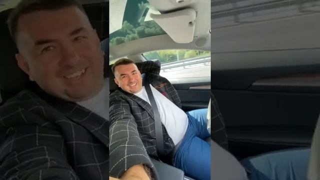 Разогнали Tesla в Москве. смотреть онлайн