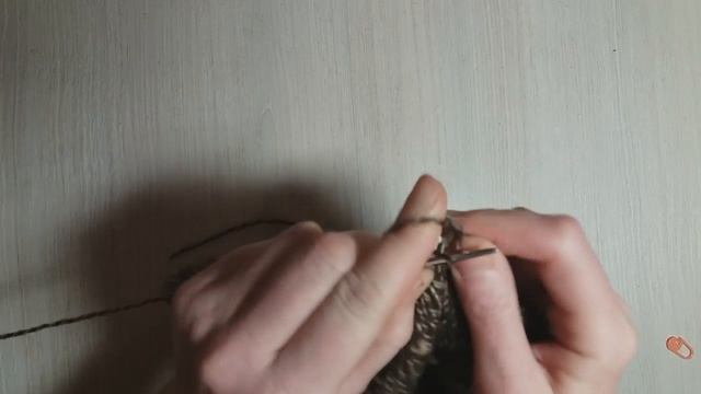 Вязаная шапка,двойная(спицами) смотреть онлайн
