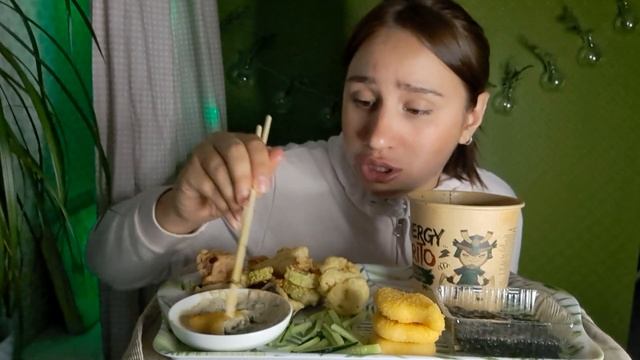 МУКБАНГ:#лапша#овощи #кляр #нагетсы#конфеты #мукбанг #mukbang #almaty #фунчозаскурицей #соус #чипсы