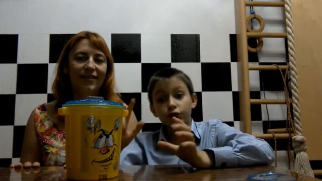 Обзор игрушки "Мусорное Ведро" или "Осторожно мухи" Litter Bugs toy смотреть онлайн