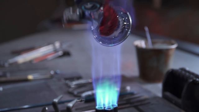 PIPE DREAMS Episode 9 - Mini Bong Part 4 смотреть онлайн