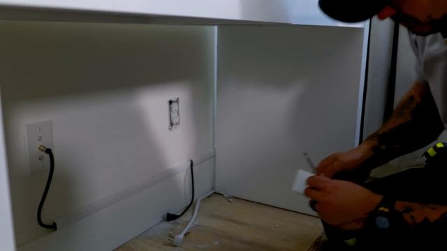 Building The FANCIEST Floating Shelves EVER! смотреть онлайн