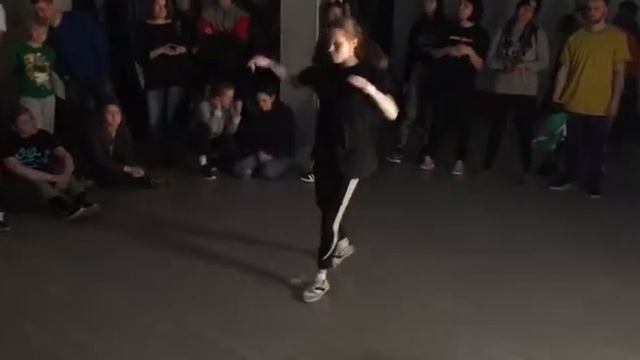 Зимовка, HOUSE, Кнопа (JOKERS) vs ... смотреть онлайн