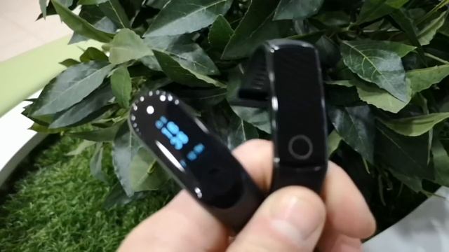 Xiaomi mi band 3 vs Huawei honor band 4 II Лучший только один смотреть онлайн