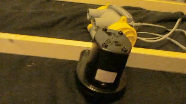FunnyHacks - Glow in the dark Air Hockey table смотреть онлайн