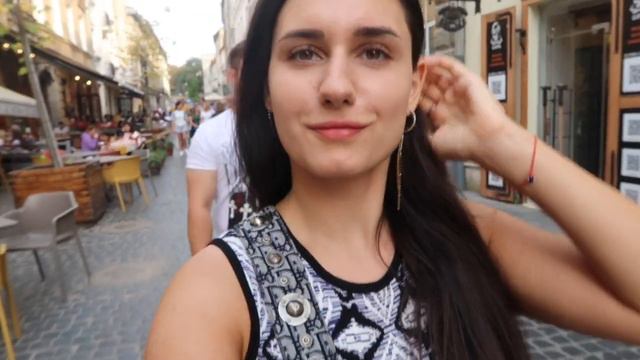 VLOG#15//LVIV CITY TOUR PART 2//Walk, talk and Eat with me..) смотреть онлайн