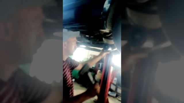 Меняем сайлентблок в балке пассат б3 смотреть онлайн