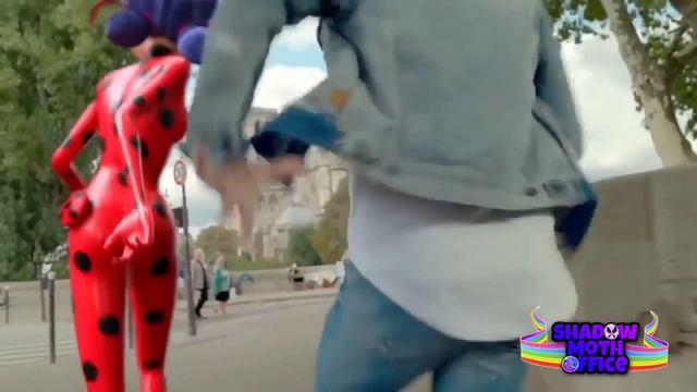 Miraculous Ladybug - Lou e Lenni-Kim | Vídeo Clip Oficial Francês смотреть онлайн