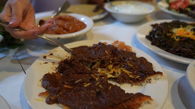 Huge Iranian Food Tour!! INSANE KEBABS + Cherry Rice!! | Best Persian Food in Los Angeles!! смотреть онлайн