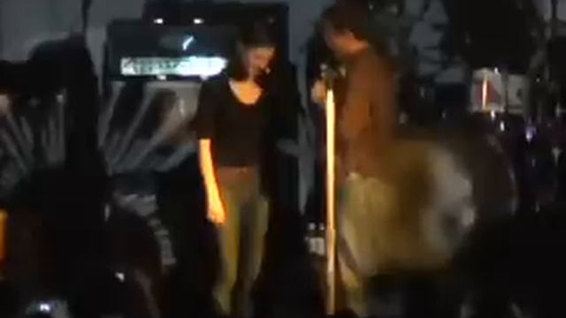 Onstage Proposal Gone Wrong смотреть онлайн
