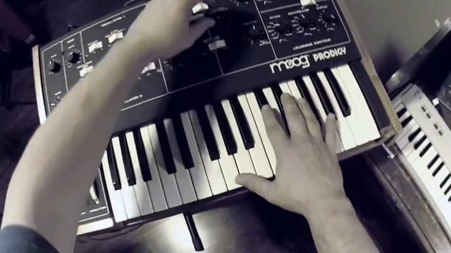 Moog Mother 32, Juno 60, Arturia Keystep, Rhythm Wolf Jam смотреть онлайн