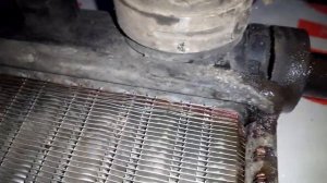 Замене радиатора охладителя на Шевроле Нива,с кондиционером.