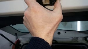 Горит лампочка - индикатор открытой двери, постоянно горит свет в салоне. Как исправить?