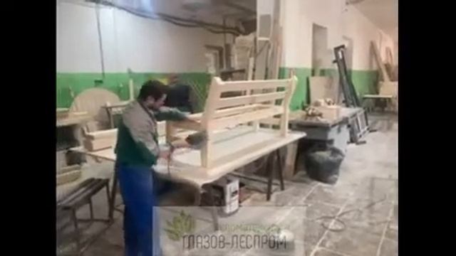 Шлифовка скамейки при помощи шлифмашинки смотреть онлайн