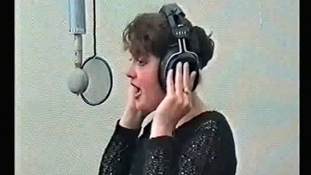 "Школьный звонок" муз.А.Серебрякова сл. О. Пасечной смотреть онлайн