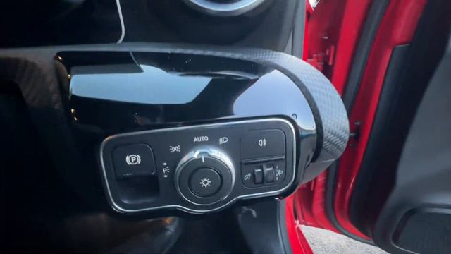 WD68 CXL - Mercedes Benz A Class A180d 1.5 Diesel Automatic Jupiter Red смотреть онлайн