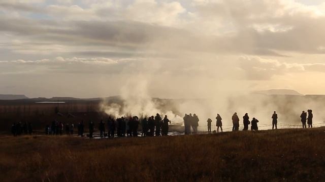 The Great Strokkur Geysir - Strokkur Geyser Iceland смотреть онлайн