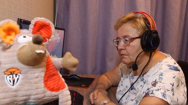РЕАКЦИЯ МАМЫ НА [ЛСП — Сектор Приз] смотреть онлайн