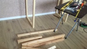 Бюджетный шкаф в спальню своими руками с жалюзийными дверцами