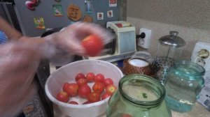Малосольные помидоры (томаты). САМЫЙ ПРОСТОЙ РЕЦЕПТ!!! НУ ОЧЕНЬ ВКУСНО!!!