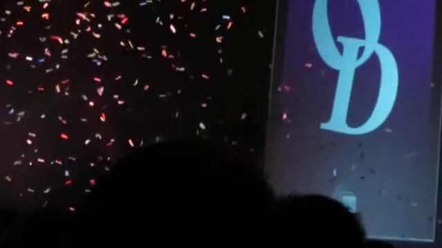 Omid Djalili @ Cliffs Pavillion Dancing смотреть онлайн