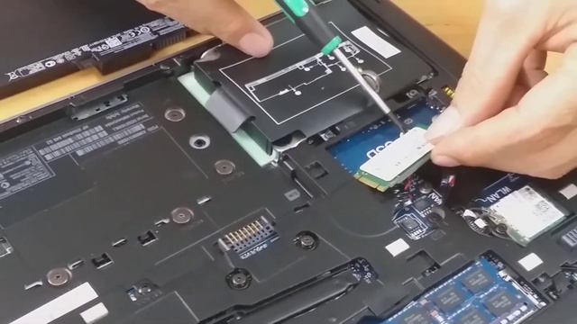 Hướng dẫn nâng cấp SSD cho laptop HP Elitebook 840 G2 NHANH GỌN | Laptop Dương Gia смотреть онлайн