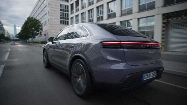 NEW Porsche Macan REVEALED! – electric makeover for SUV | What Car? смотреть онлайн