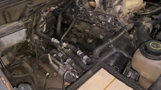 Replacing Coil Packs on the 2003 Lincoln Aviator смотреть онлайн