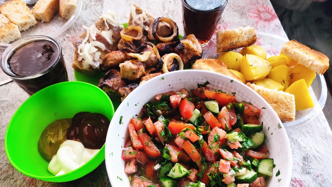 Шашлык в кусном маринаде! Попробуйте маринад на кефире! Мясо нежное,сочное! #ПоварОтБога