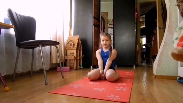 ТРЕНИРОВКА ДОМА| ХУДОЖЕСТВЕННАЯ ГИМНАСТИКА| первое видео смотреть онлайн