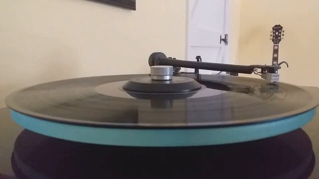 Rega Carbon [Rega Planar 2] Rod Stewart - Street Fighting Man [1969]
