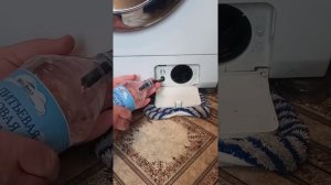 Как правильно почистить сливной фильтр у стиральной машины LG.