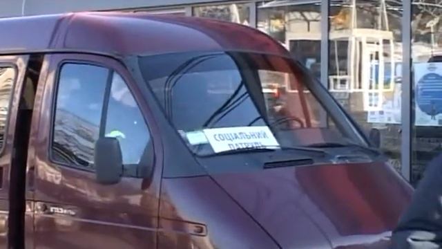 По Рівному їздять машини, що розмовляють.avi смотреть онлайн