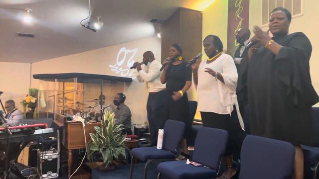 Show Me The Way - Clarendon Ensemble at GCMS Tiny Baxter HomeGoing Services смотреть онлайн