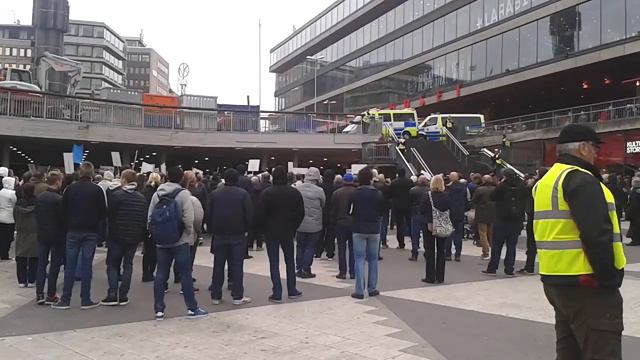 правые шведы смотреть онлайн
