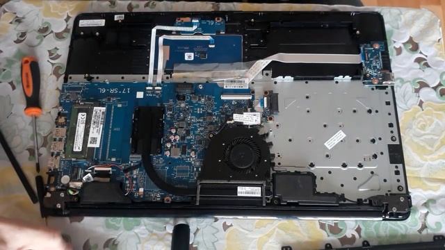 Ноутбук HP-ca0005ur замена жёсткого диска на ssd смотреть онлайн