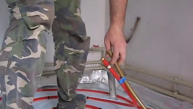 Монтаж теплого пола: соединение трубы, подключение трубы к коллектору смотреть онлайн