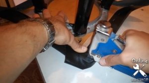 обновляем табурет: оббиваем кожзам + паралон своими руками