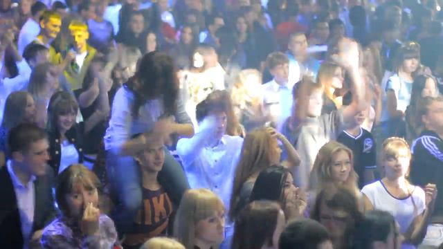 Посвящение первокурсников Волгау в Mega Spase.m2t смотреть онлайн