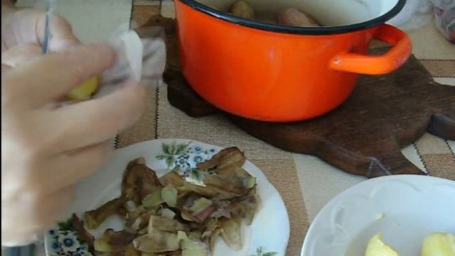 Как быстро приготовить молодую,очень мелкую картошку. смотреть онлайн