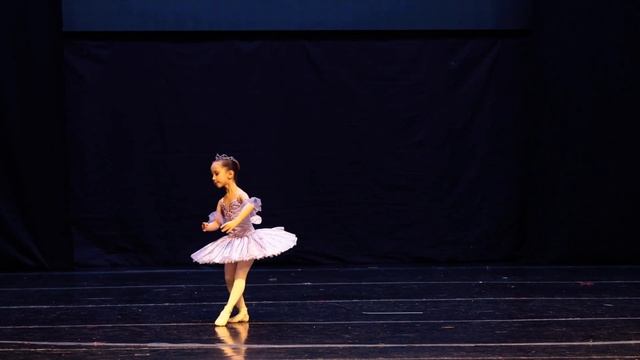 Вариация «Феи щедрости» из балета «Спящая красавица» смотреть онлайн