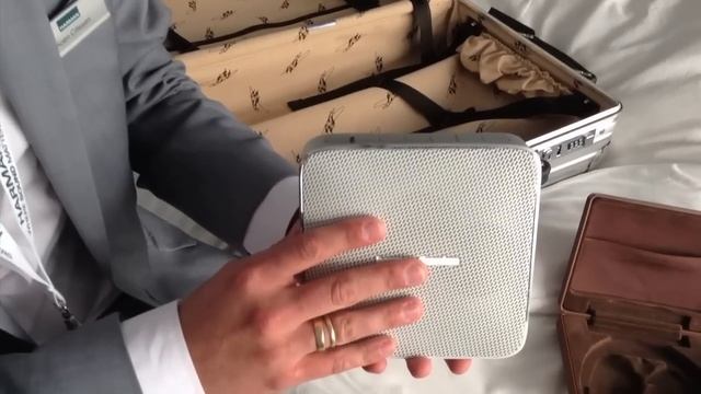 Harman Kardon at IFA 2013: HK Esquire - Dutch spoken смотреть онлайн