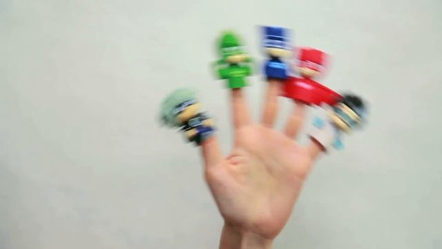 Герои в масках Пальчики мультик.  Папа пальчик. Семья пальчиков #Кэтбой #Алетт #Гекко